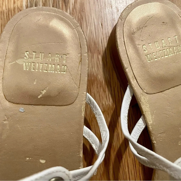 Stuart Weitzman Triangle White Ostrich Leather thong flat Sandals size 5.5 - Picture 4 of 7